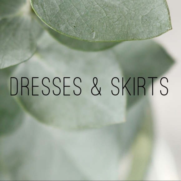 Dresses 👗 - Picture 1 of 1
